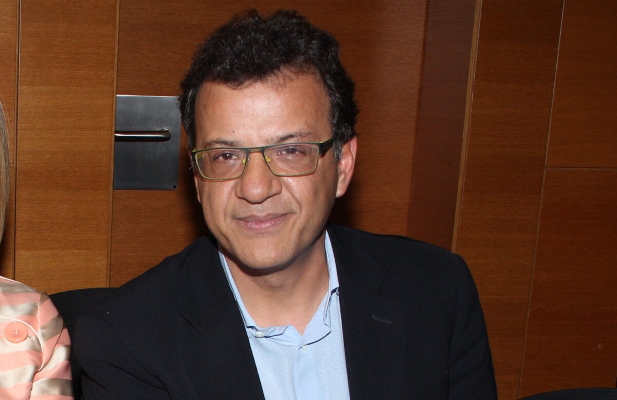 Βασίλης Παπαδρόσος: «Αποχαιρέτησε τον κόσμο του ΣΚΑΪ και λύγισε από συγκίνηση» αποκάλυψε η Φαίη Σκορδά